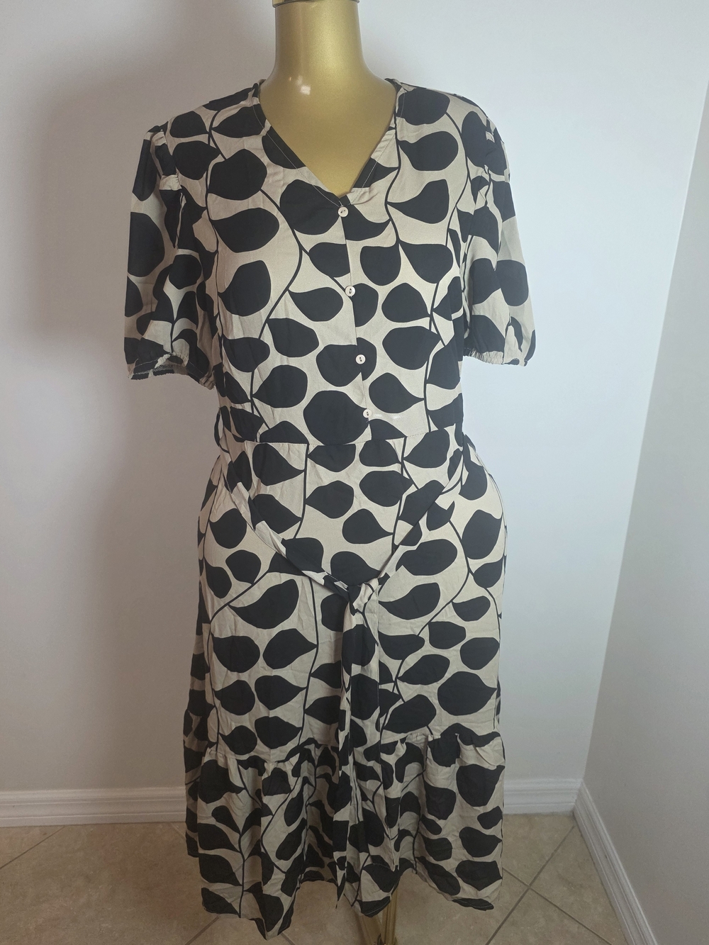 Black and Cream V-Neck Button Front Midi Dress
